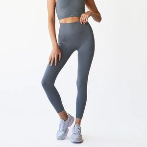 SET Sculptflex leggings in slate - M